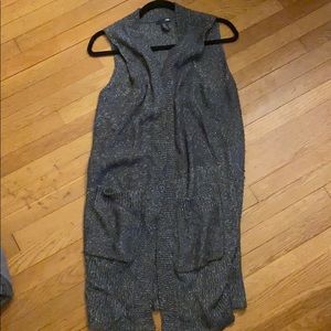 H&M sleeveless sweater